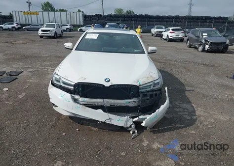 2021 BMW 530I xDrive z USA, uszkodzony, nr VIN WBA13BJ02MWW96611